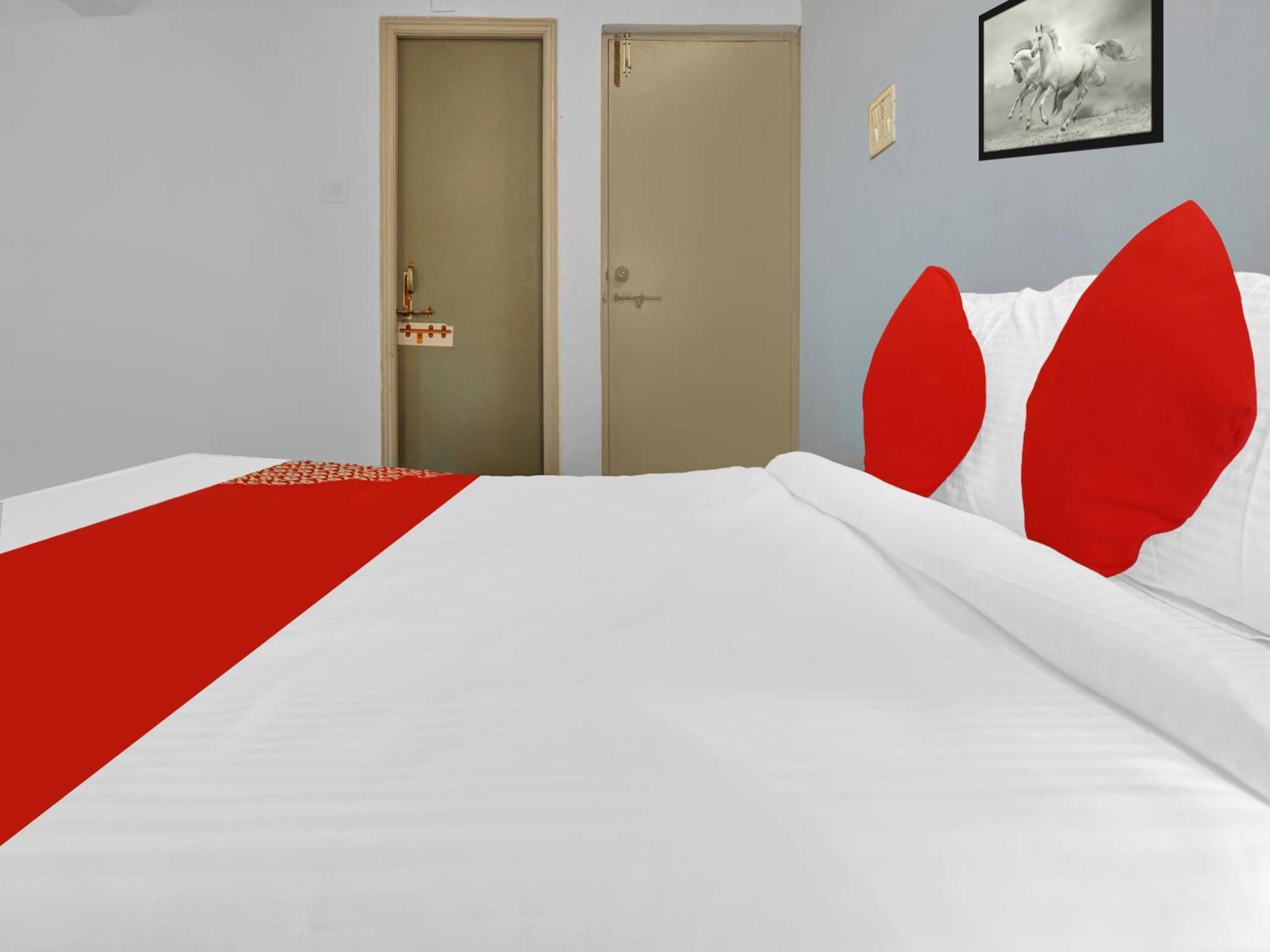 Hotel O Destiny Living Meribel Village Bagian luar foto